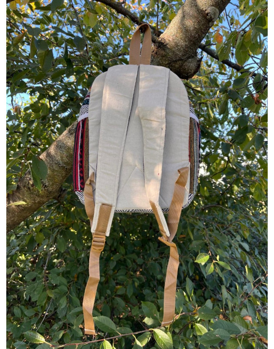 Ethno batoh z konope - farebný stredný